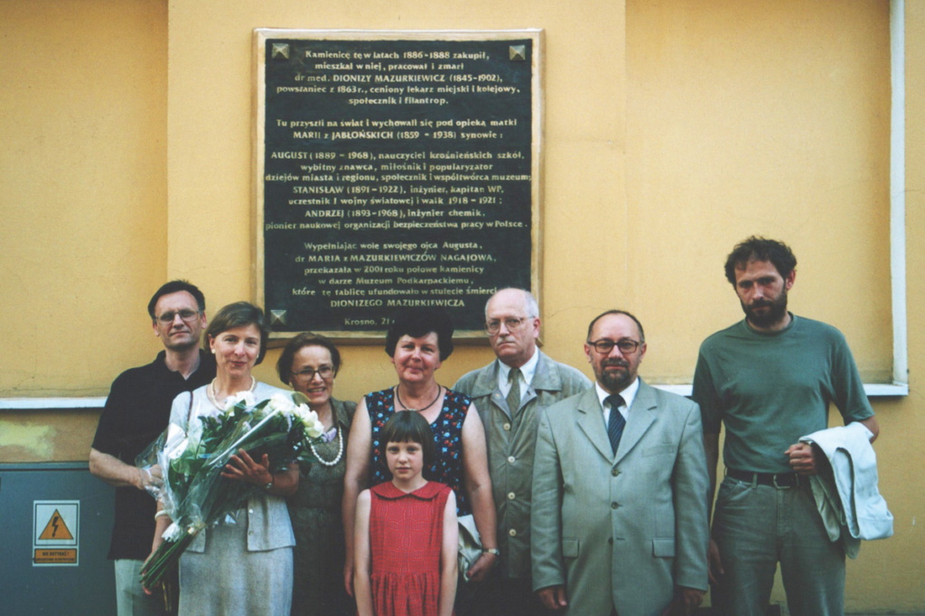 Osłonięcie tablicy pamiątkowej poświęconej Janowi Szczepanikowi na kamienicy Mazurkiewiczów w Krośnie